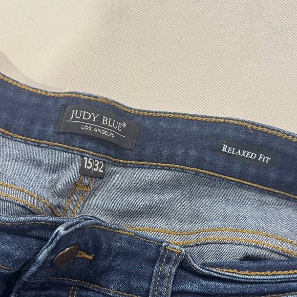 Judy Blue Deep Indigo Cropped Jeans - Picture 2 of 5